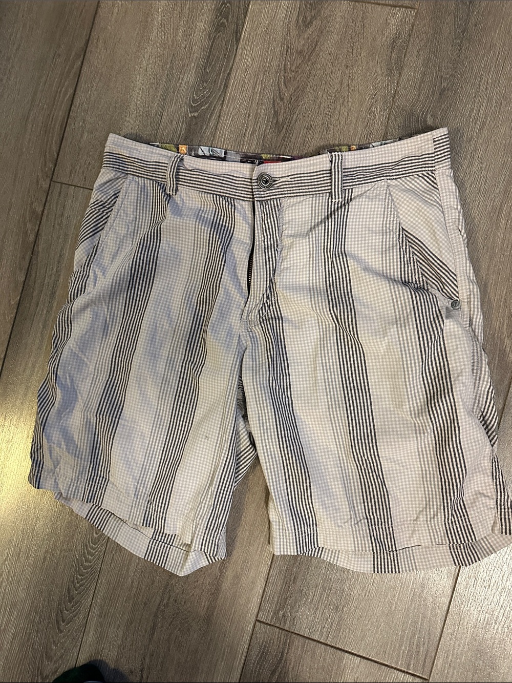 Lululemon men’s size 34 shorts